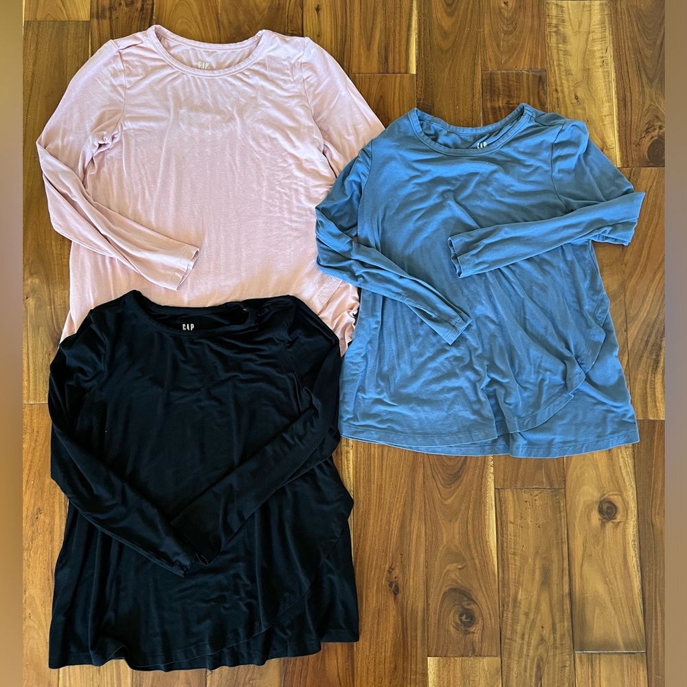 Gap Maternity double- layer nursing shirts